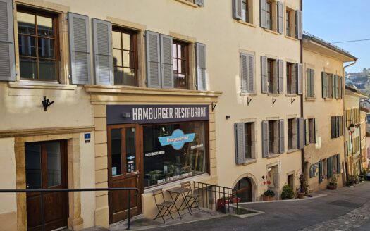 LOCAL COMMERCIAL EN PPE AVEC UN EMPLACEMENT IDÉAL