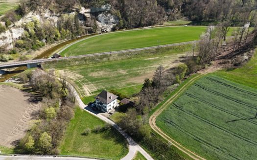BELLE MAISON DE MAÎTRE EN ZONE AGRICOLE