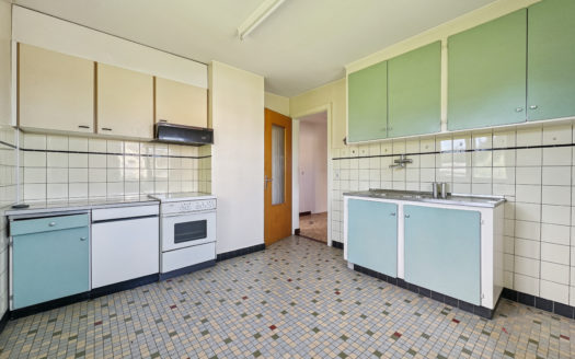 PETITE MAISON A RÉNOVER, EN BORDURE DE ZONE AGRICOLE