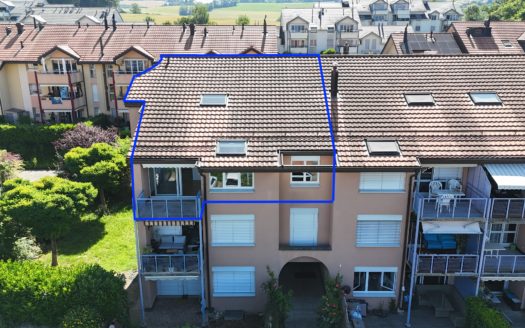 APPARTEMENT EN DUPLEX DE 5,5 PIECES DE 165 M2 AVEC BALCON