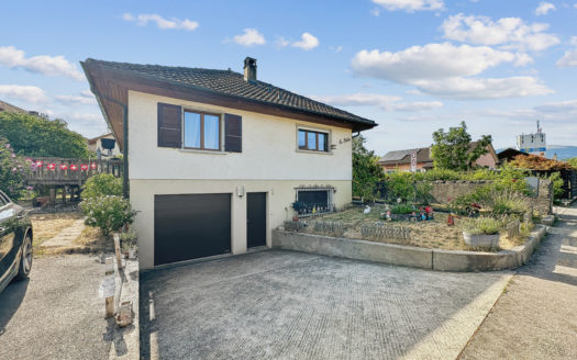 VIVEZ SUR UN ETAGE ! VILLA INDIVIDUELLE DE PLAIN-PIED ET COMBLES + UN STUDIO INDÉPENDANT